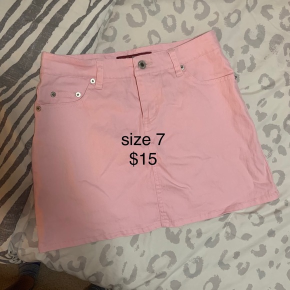 Pink jean skirt - Picture 1 of 1
